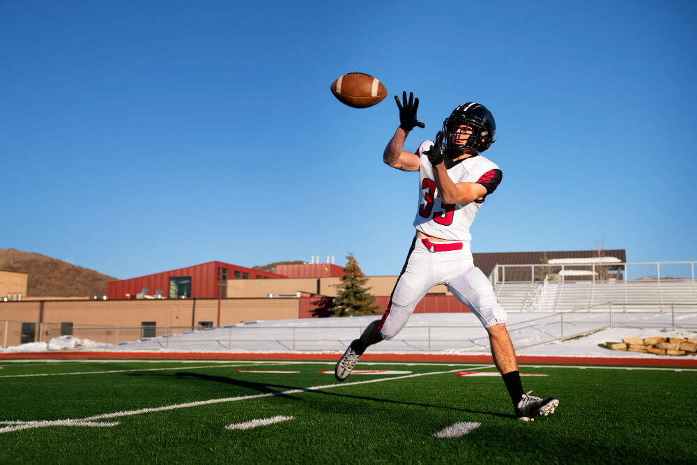 5 Ways College Athletes Benefit from Physical Therapy